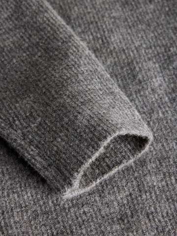 Portland Outerwear Company Trui in Grijs