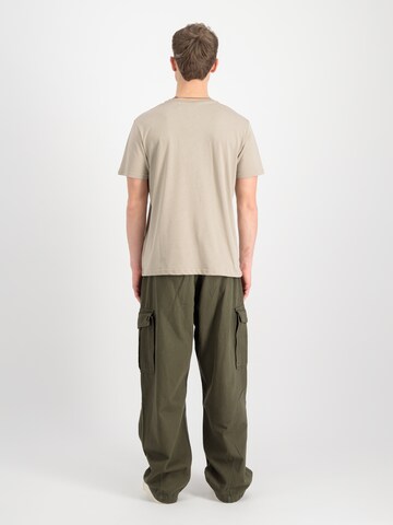 ALPHA INDUSTRIES T-shirt i beige