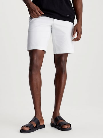 Calvin Klein Regular Broek in Wit: voorkant