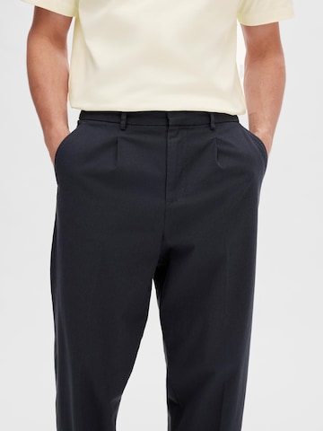 SELECTED HOMME Regular Pleat-Front Pants 'TORINO' in Blue