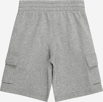 Nike Sportswear Regular Shorts 'CLUB FLC' in Grau