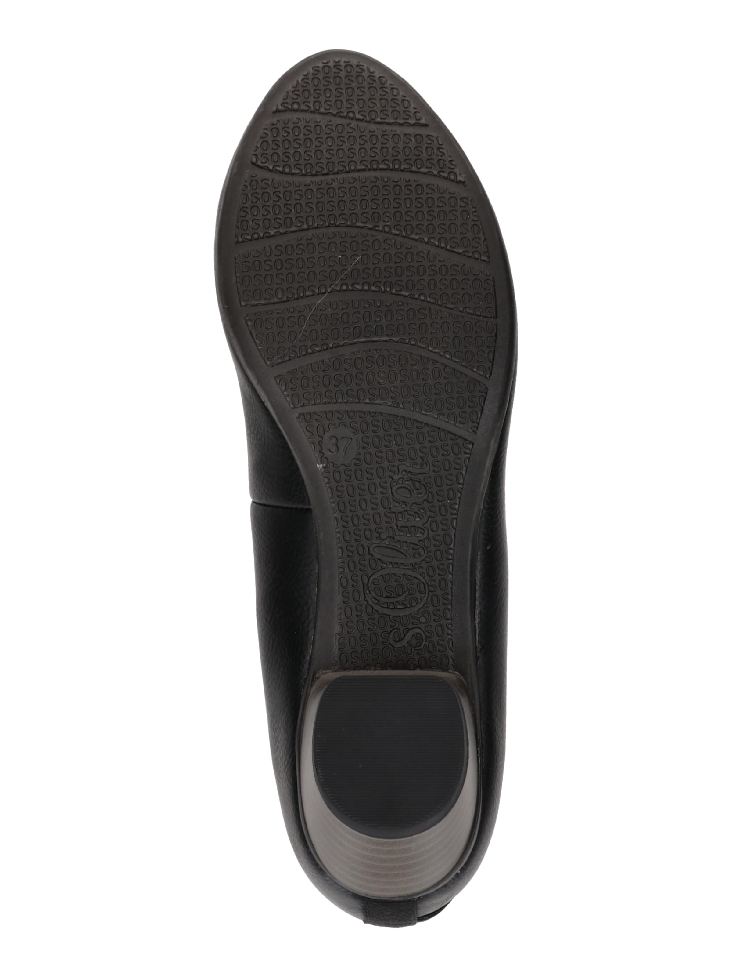 s.Oliver Официални дамски обувки в черно