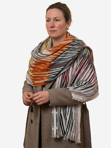 Sunsa Wrap 'Sunsa' in Mixed colors