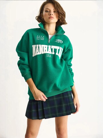 Felpa di Bianco Lucci in verde