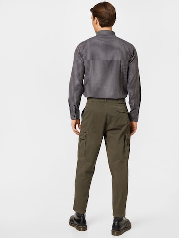 BURTON MENSWEAR LONDON Tapered Cargobroek in Groen