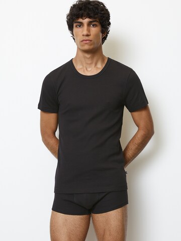 Marc O'Polo - Camiseta 'Iconic Rib' en negro: frente