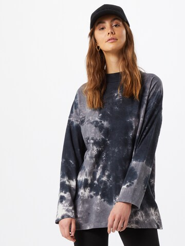 Free People Shirt 'BE FREE' in Zwart: voorkant