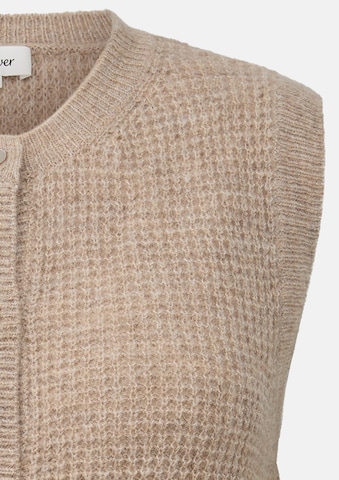 s.Oliver CURVE Knitted vest in Brown: front