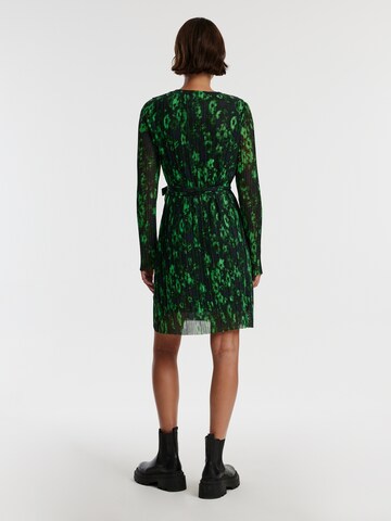 Rochie 'Samantha' de la EDITED pe verde