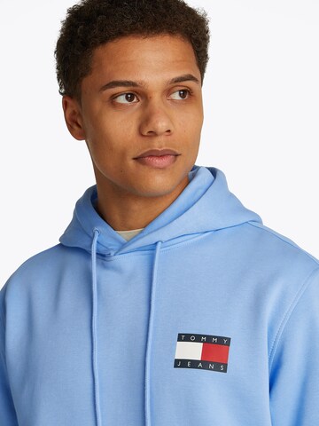 Tommy Jeans Свитшот 'ESSENTIAL' в Синий