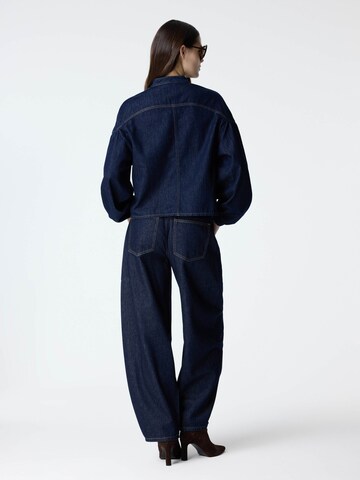 adl Blouse in Blauw