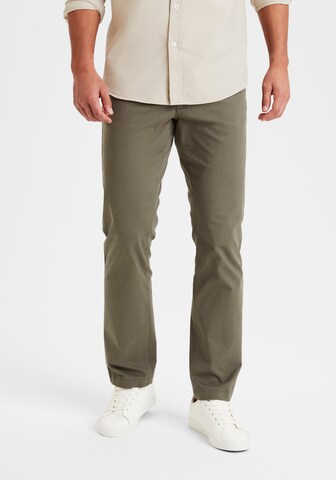 H.I.S Regular Chino trousers in Green: front
