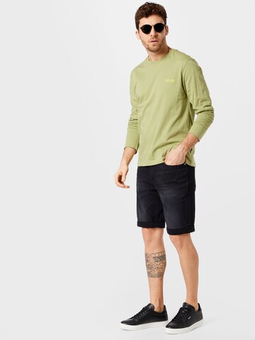 T-Shirt Calvin Klein en vert