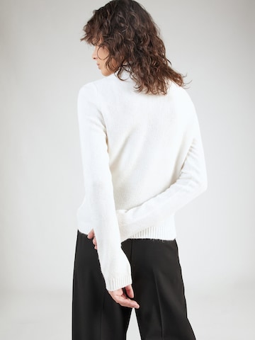 Pull-over 'Thorina' ABOUT YOU en blanc