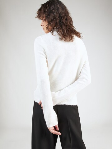 ABOUT YOU Sweater 'Thorina' in White