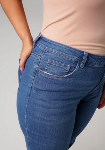 Aniston Slimfit Jeans in Blau