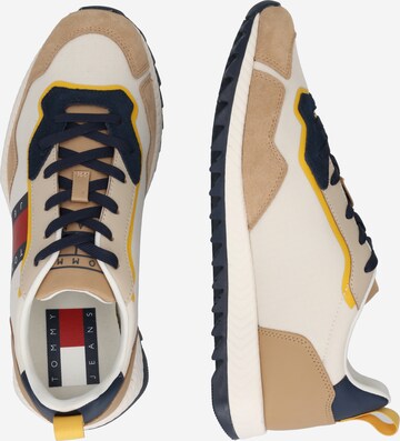 Tommy Jeans Sneaker in Beige