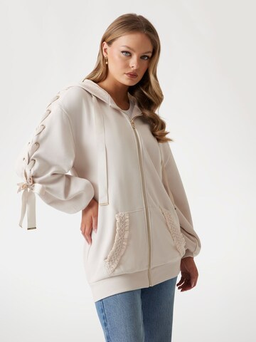 GUESS Zip-Up Hoodie in White: front