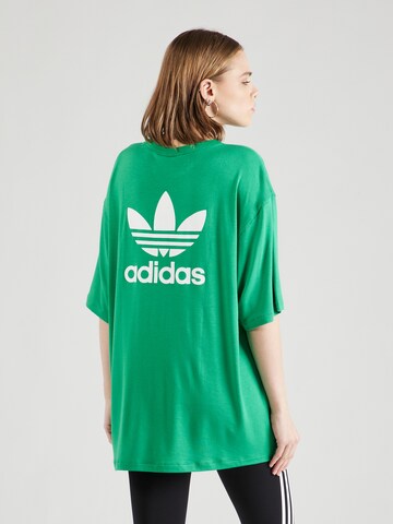 Tricou supradimensional 'Trefoil' de la ADIDAS ORIGINALS pe verde: față