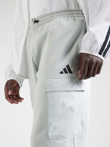 ADIDAS SPORTSWEAR Tapered Sportbyxa i vit