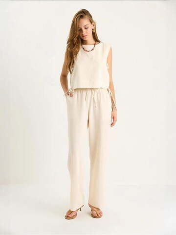 Bianco Lucci - Calças de fato em bege