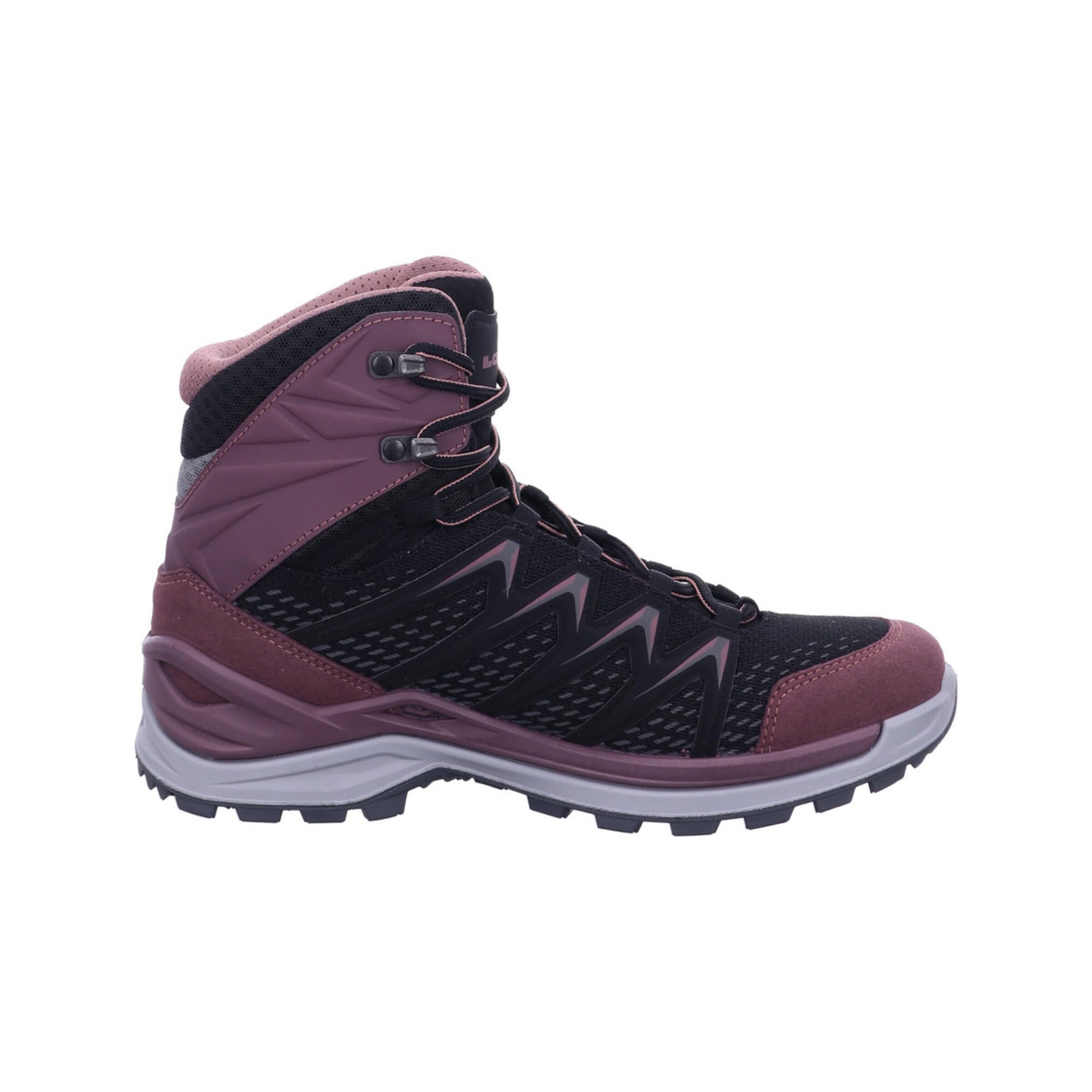 LOWA Boots 'Innox Pro' in Black