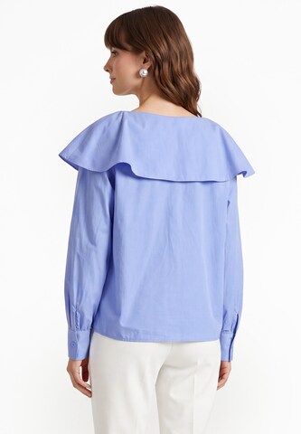 Usha - Blusa en azul