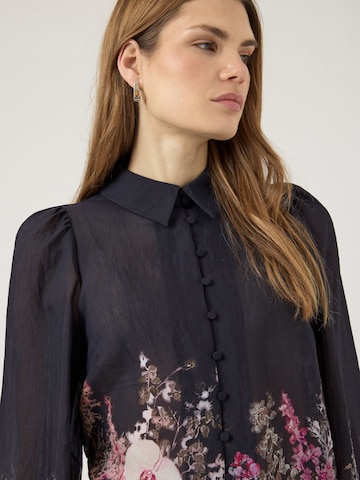 YAS - Blusa 'YASROMANTICA' en negro