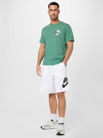 Nike Sportswear Voľný strih Nohavice 'Club Alumini' - biela