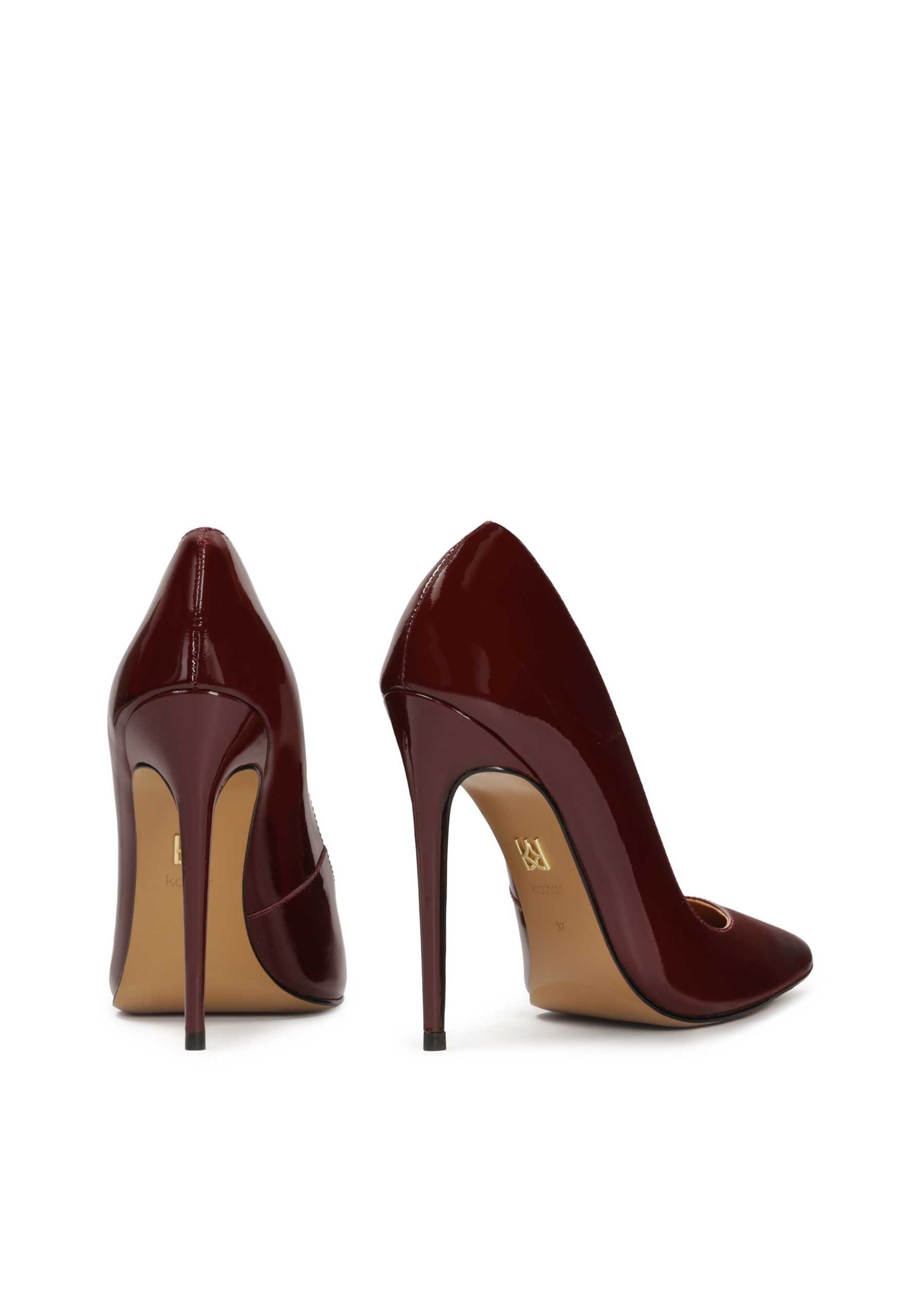 Décolleté di Kazar in rosso