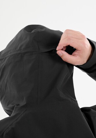 SLOPE Sportjacke 'Ruki' in Schwarz