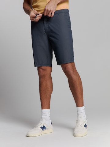 No Excess Regular Pants in Grey: front
