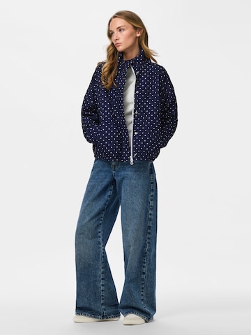 Veste mi-saison 'PCFamilla' PIECES en bleu