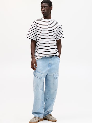 Tricou de la Pull&Bear pe maro: față