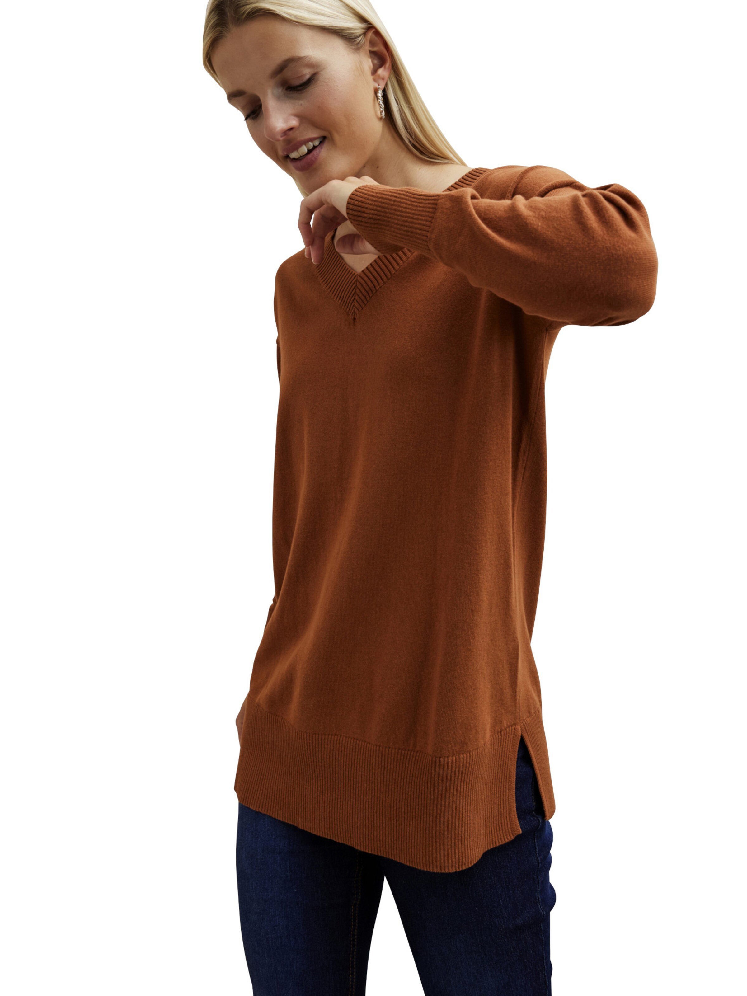 bonprix Pullover in Braun: Vorderseite
