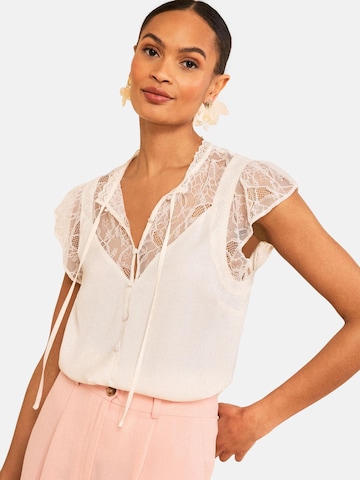 love & roses Blouse in Beige: voorkant