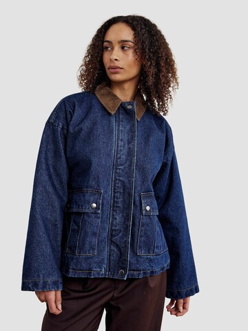 Noella Jacket ' Leoma ' in Blau: Vorderseite