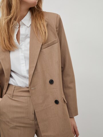 VILA Blazer 'ARONA' in Brown