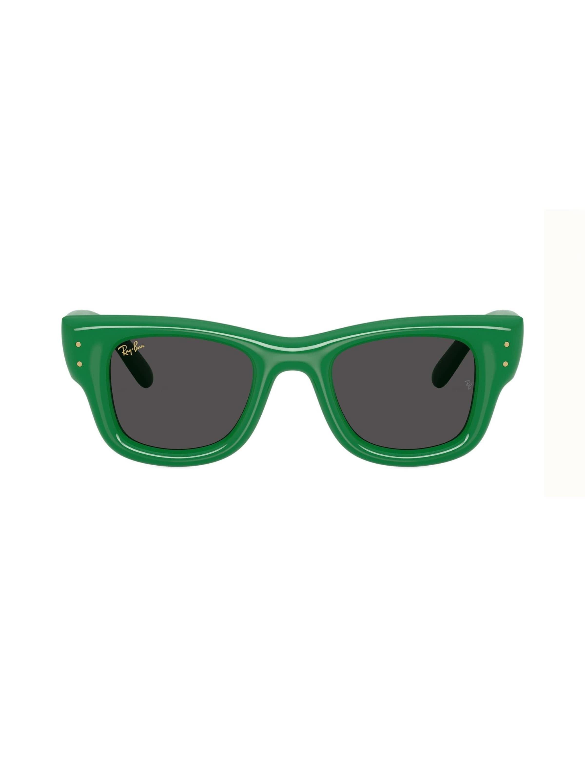Ray-Ban Sunglasses in Green: front