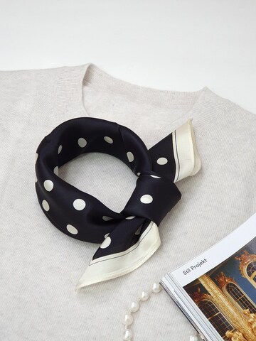 MayTree Scarf 'Seidentuch Punkte klein' in Black