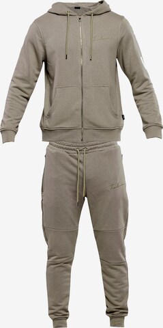 Tom Barron Tracksuit in Green: front