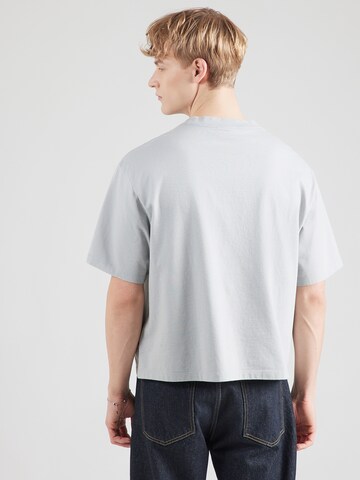 Calvin Klein Jeans Póló '90S' - szürke: hátul