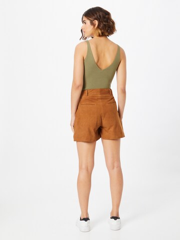 Studio AR Regular Pleat-Front Pants 'JOCELYN' in Brown