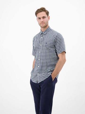 LERROS Regular Fit Kariertes Kurzarmhemd in Seersuckerqualität in Blau