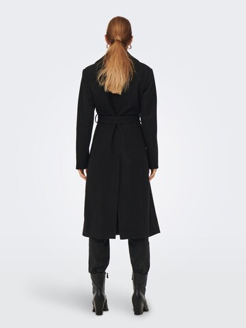 ONLY Ανοιξιάτικο και φθινοπωρινό παλτό 'Clara' σε μαύρο