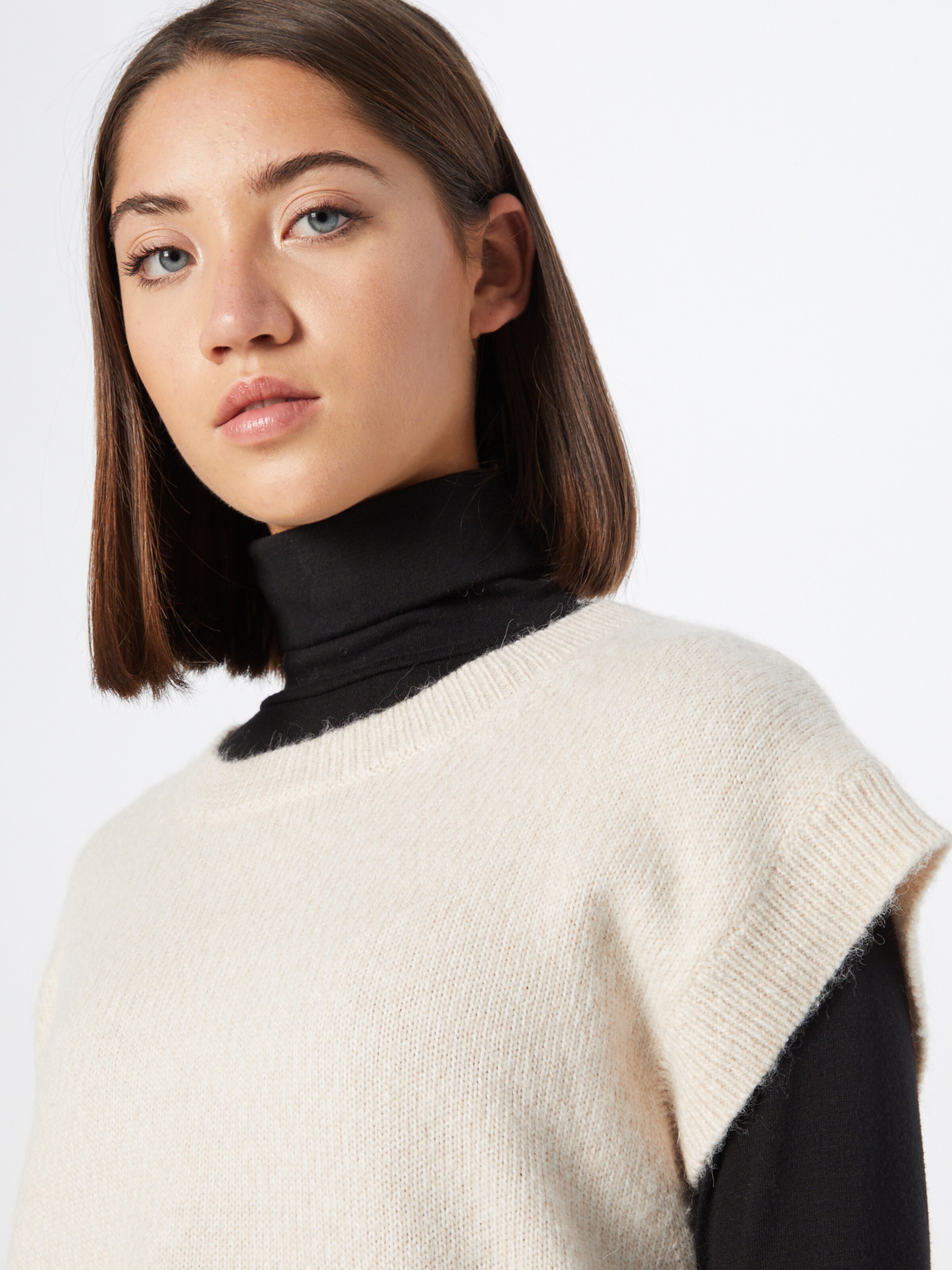 SECOND FEMALE Pullover Marguerite in Beige SECOND FEMALE Pullover Marguerite in Beige