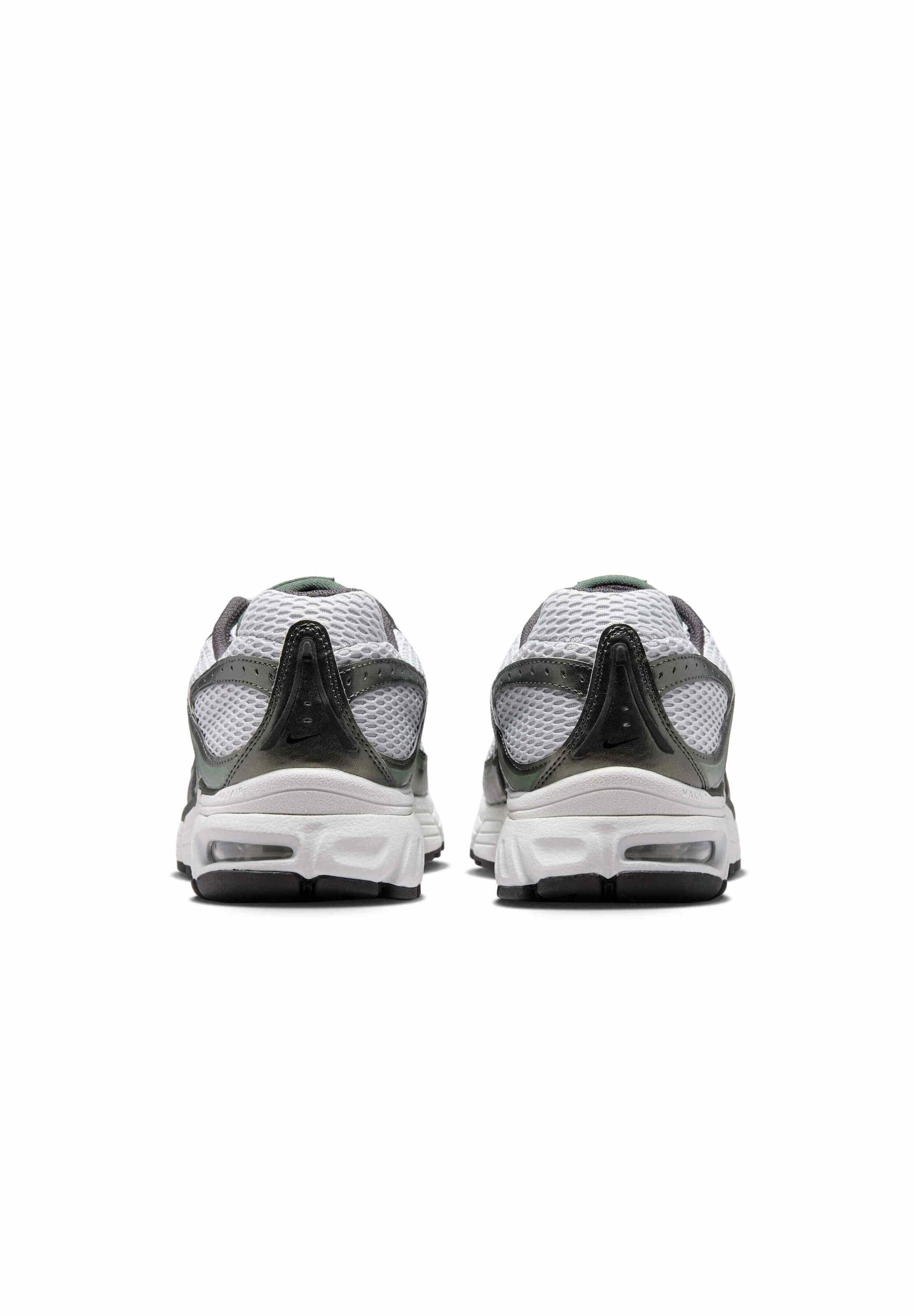 Nike Sportswear Sneakersy niskie 'AIR MAX MOTO 2K' w kolorze szary