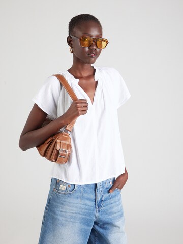 GAP Blouse in White: front