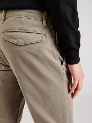 s.Oliver - regular Pantalón chino en verde
