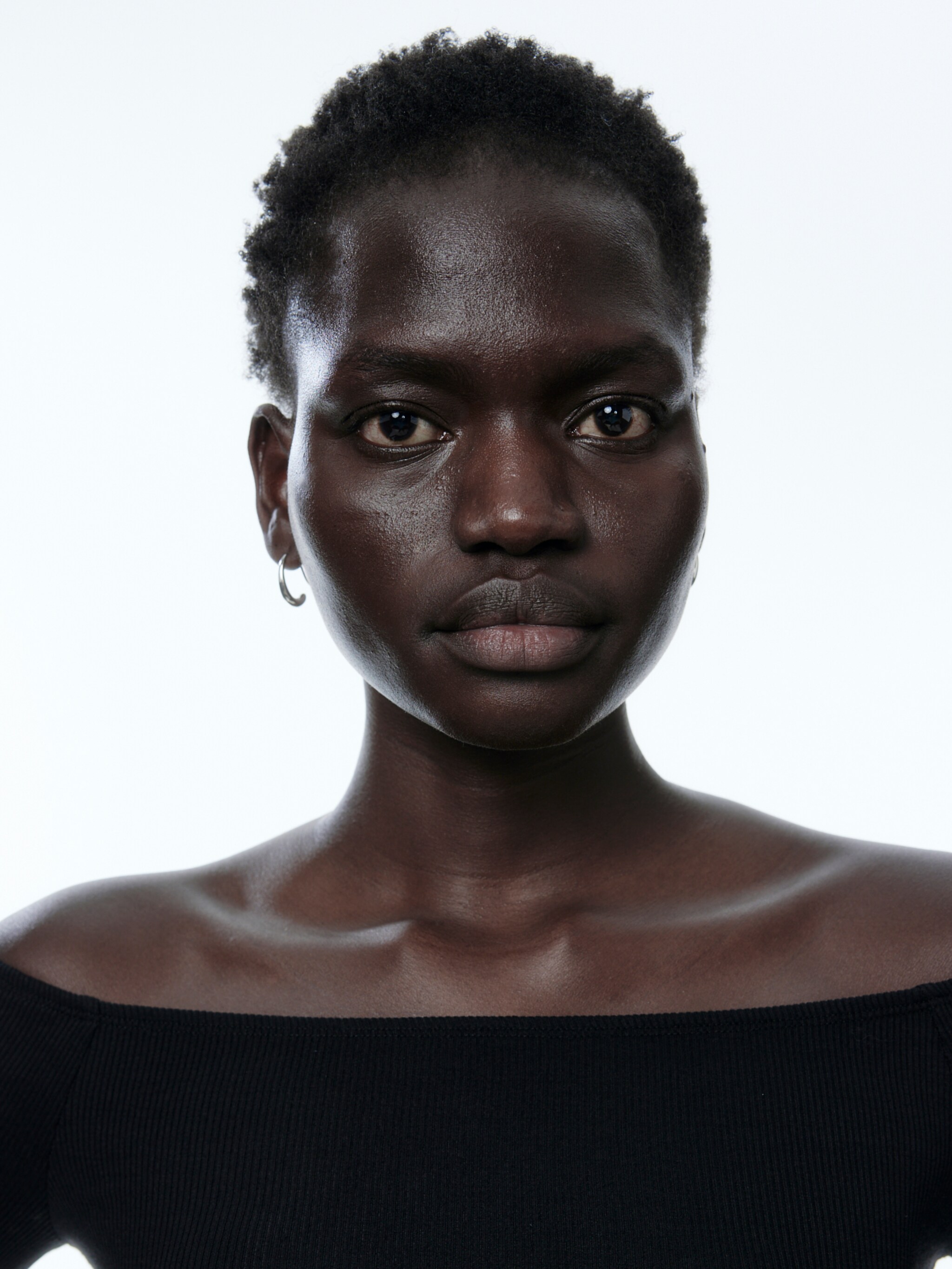 EDITED Produits T-shirt 'Yulia' noir